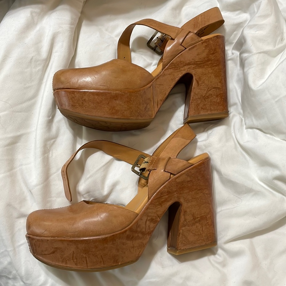 Tan/Beige Retro Platform Heels